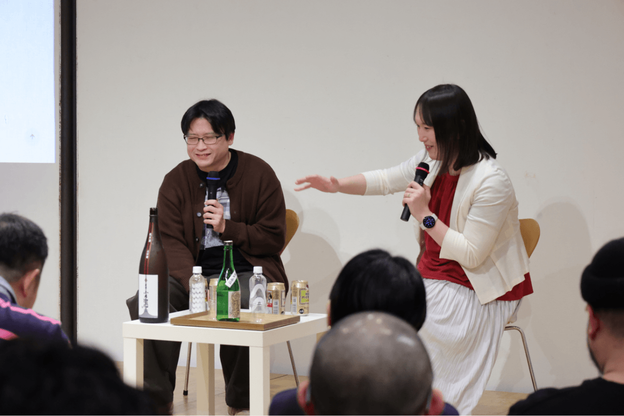 酒場ライターのパリッコさんと酒場案内人の塩見なゆさんを講師に招いたトーク