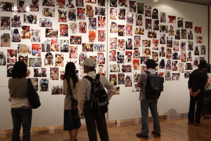 異郷　西江雅之写真展