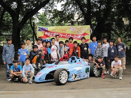 中学生電気フォーミュラーカー教室が開催中です!