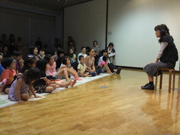講演会「絵本『くっついた』誕生のひみつ」