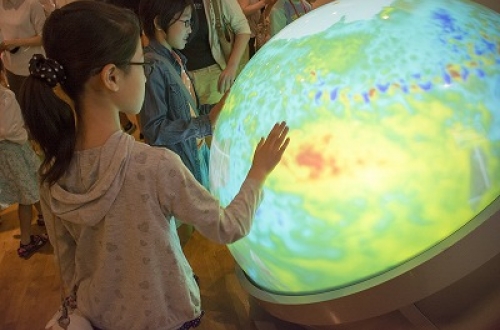 『子どもワークショップ・触れる地球を体感しよう!』が開催されました!