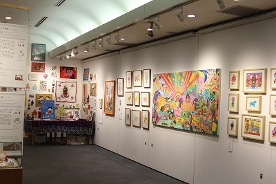 「たびたび ひとり旅」展 はじまりました