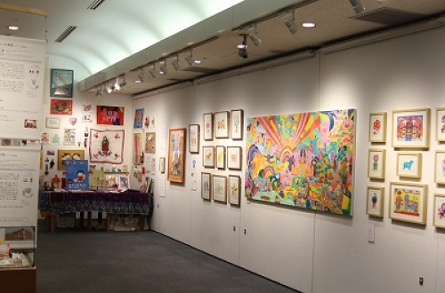 「たびたび ひとり旅」展 はじまりました