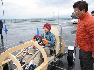 「中学生次世代車教室」試乗会＆修了式を開催しました！